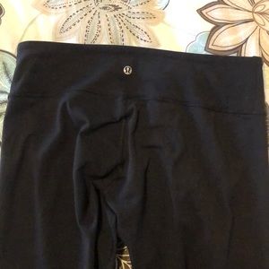 Lululemon black leggings size 10